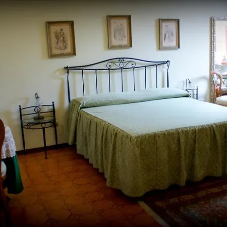 Casa Dei Castaldi בית הארחה *